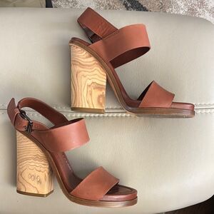 Vince Brown Haley Sandals with Chunky Wooden Heel sz 6